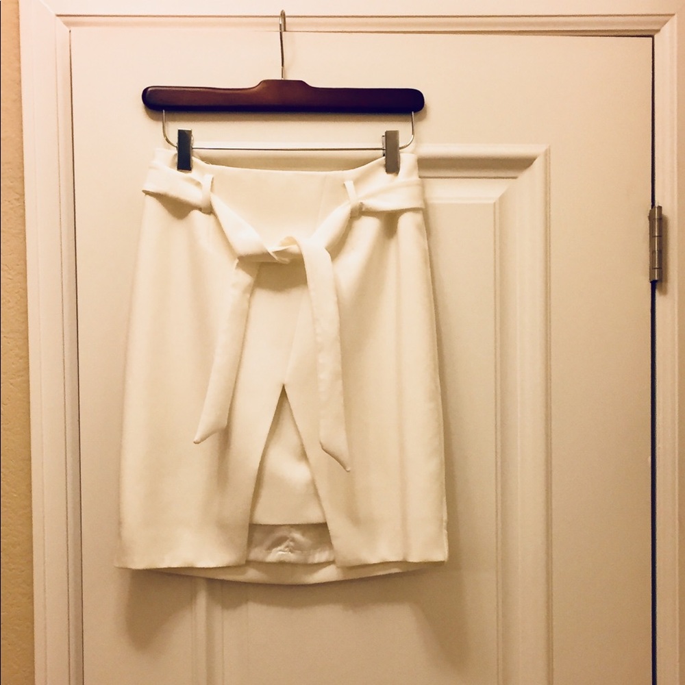Timeless + sexy white skirt by White HouseBlackMkt